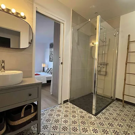 Сasa de vacaciones Maison Contemporaine Avec Piscine Privee A - Fr-1-246a-243 *