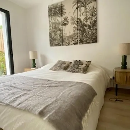 Casa vacanze Maison Contemporaine A Avec Piscine Privee, Proche Plage, 10 Couchages - Fr-1-246a-243 *